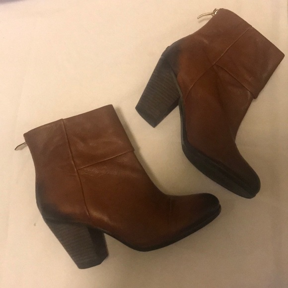 Vince Camuto Hadley Caramel Leather Heeled Bootie - Picture 4 of 6